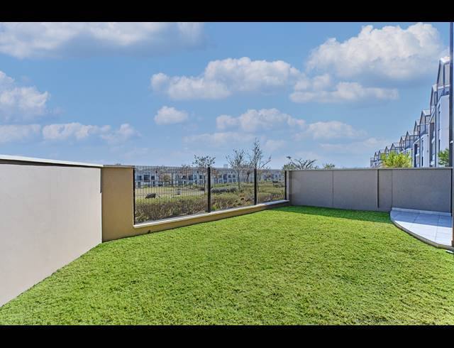 3 BEDROOM APARTMENT FOR SALE IN WATERFALL